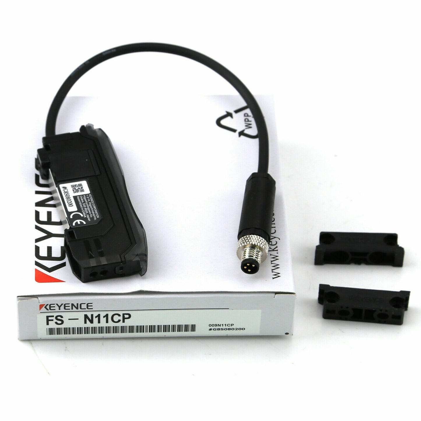 KEYENCE FSN11CP New In Box Sensor Amplifier - KEYENCE