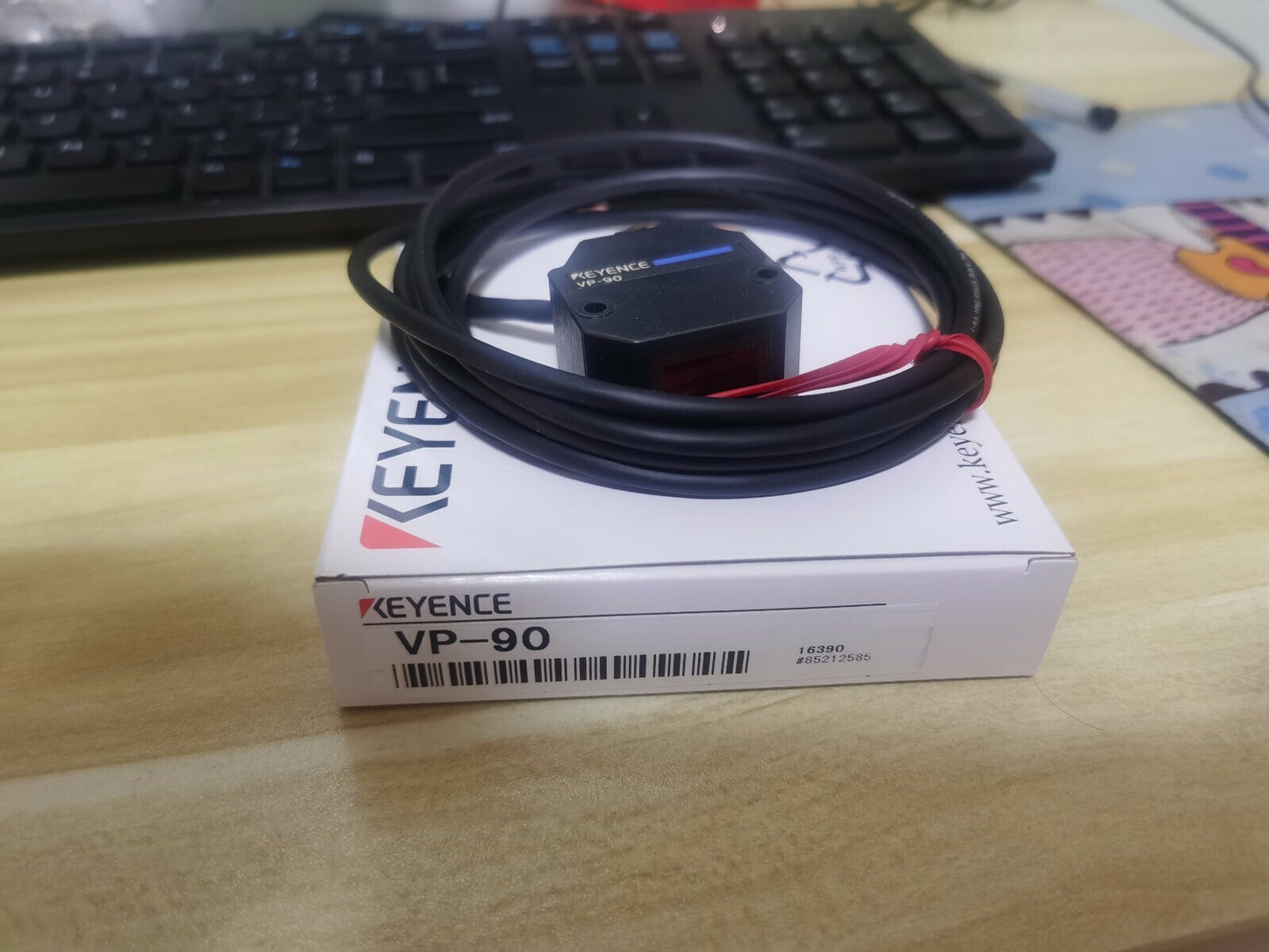 1PCS Keyence VP-90 VP90 Photoelectric Sensor In Box Free Ship
