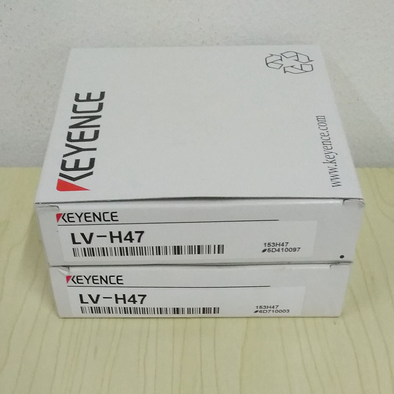Keyence LV-H47 Digital Laser Sensor - KEYENCE