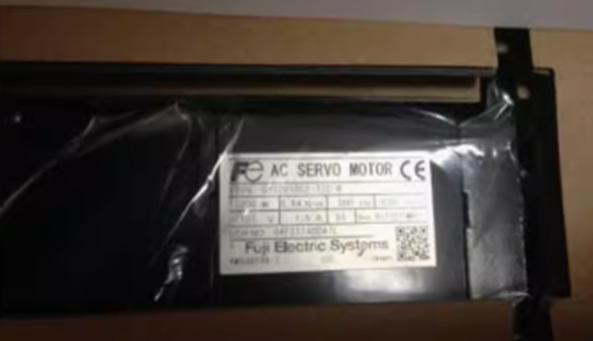 New FUJI AC Servo Motor GYS201DC2-T2C-B - FUJI