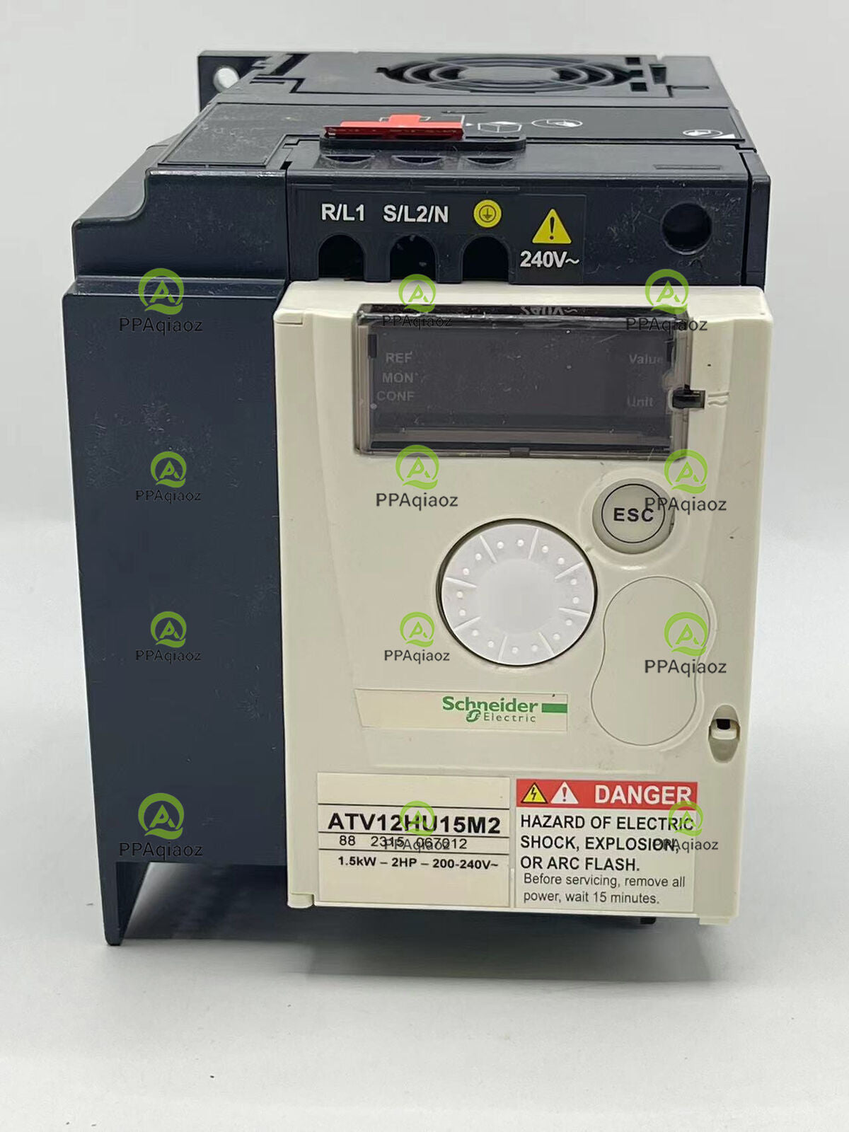 Schneider ATV12HU15M2 frequency converter - SCHNEIDER