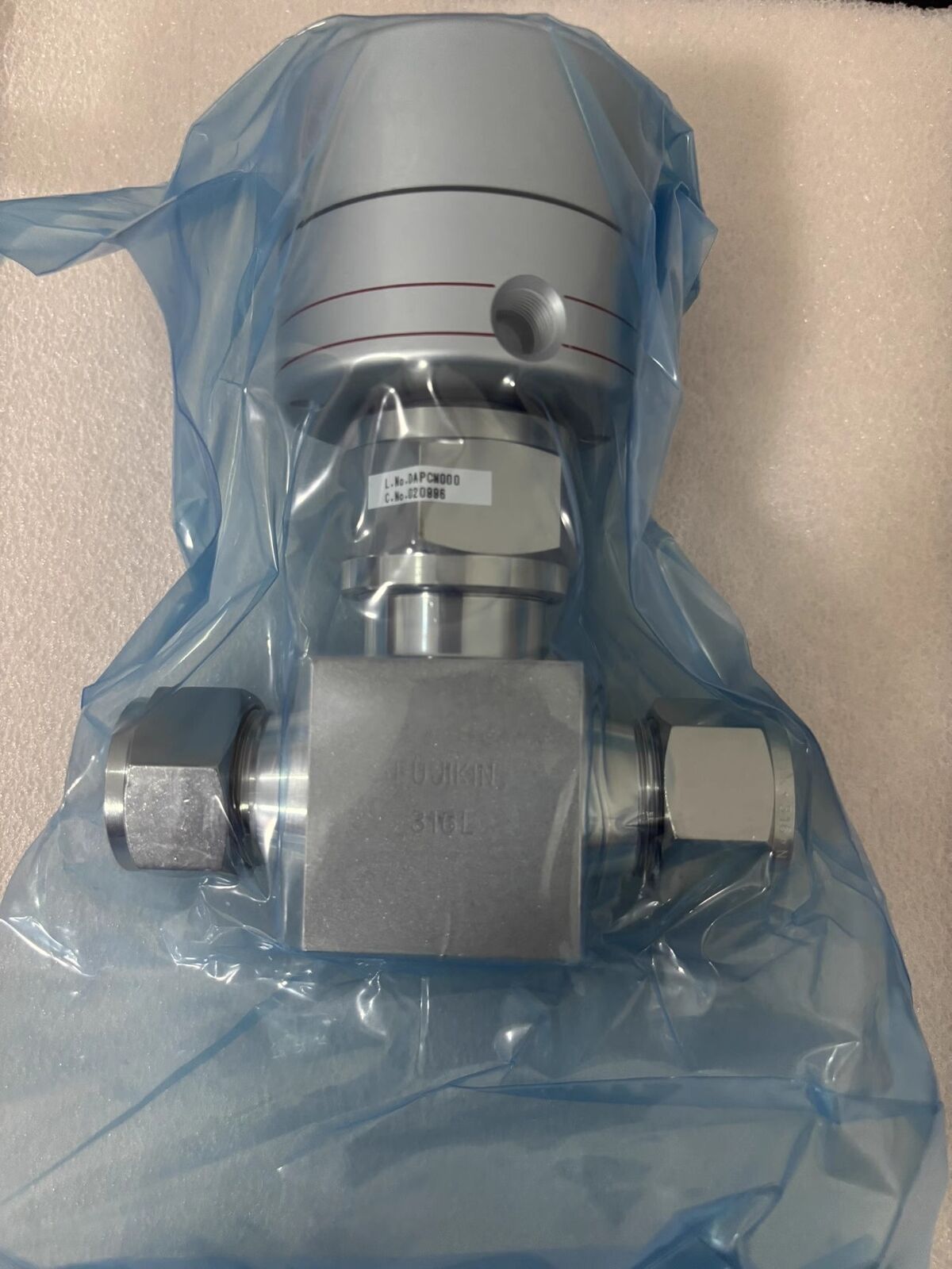 new 1pcs FUJIKIN Pneumatic Diaphragm Valve FPR-91-19.05 - FUJIKIN