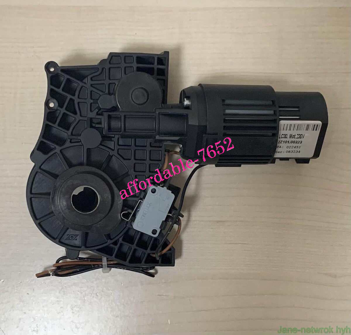 new 3WL9112-8AK34-0AA0 2A0B85-013 000097 AC208-240V/DC220-250V Energy storage motor