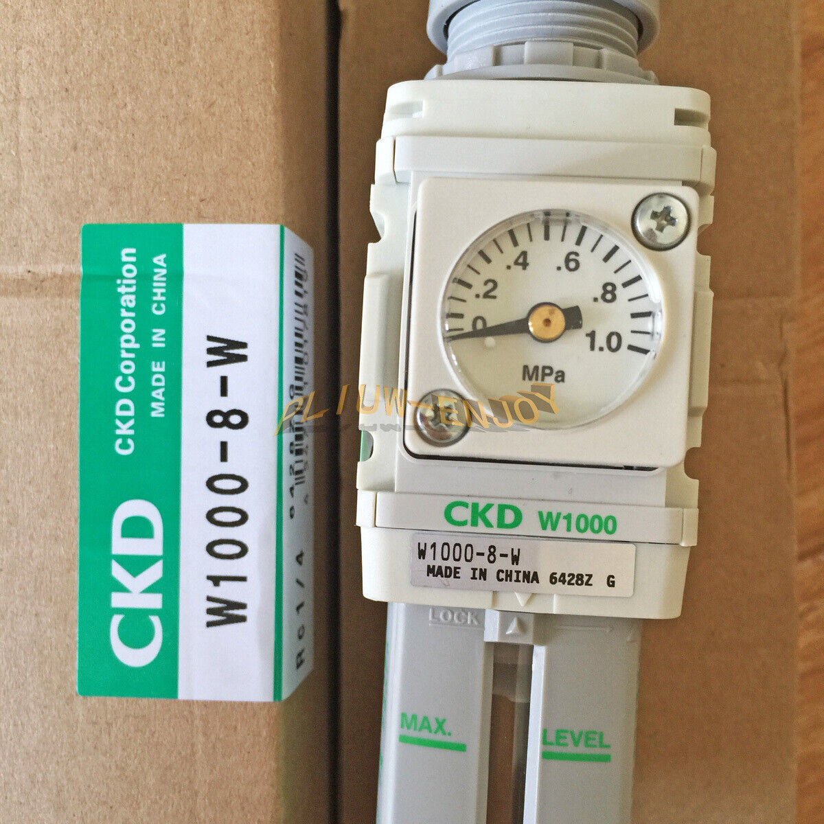 new 1PC CKD W1000-8-W Filter Regulator