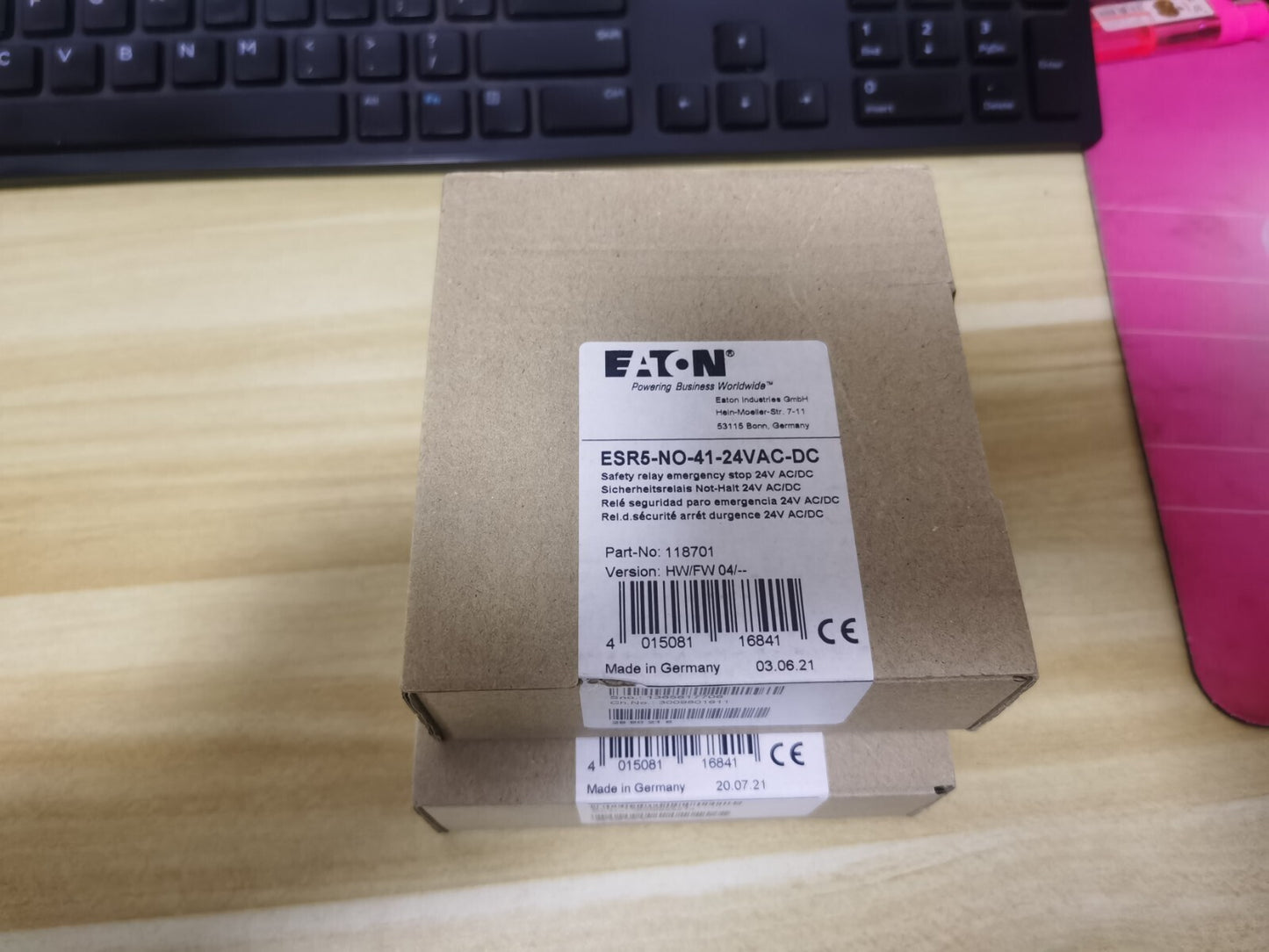 1PCS Eaton Moeller ESR5-NO-41-24VAC-DC Safety Relay In Box
