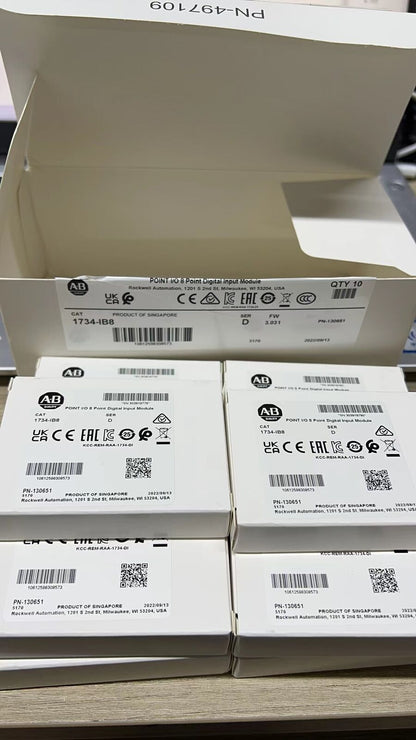 Allen-Bradley 1734-IB8 Digital Input Module - POINT 8 - ALLEN-BRADLEY