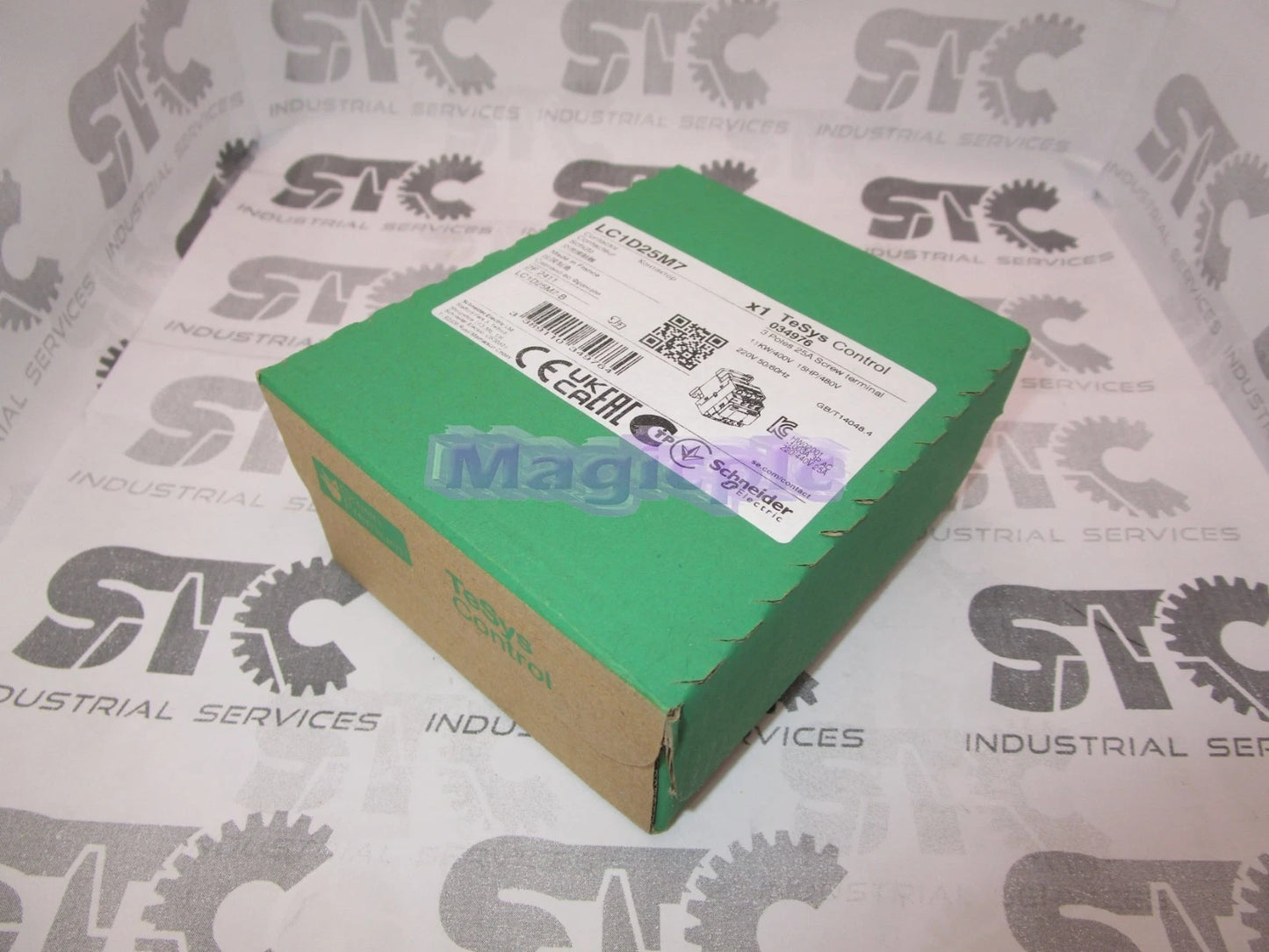 1PCS Schneider LC1D25M7 Contactor 3 poles 25 Amps Screw 220V 50/60 Hz
