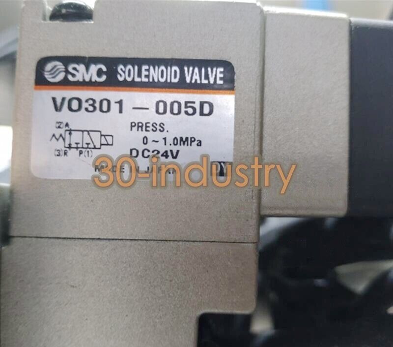 SMC Solenoid Valve VO301-005D DC24V - 1PC - SMC