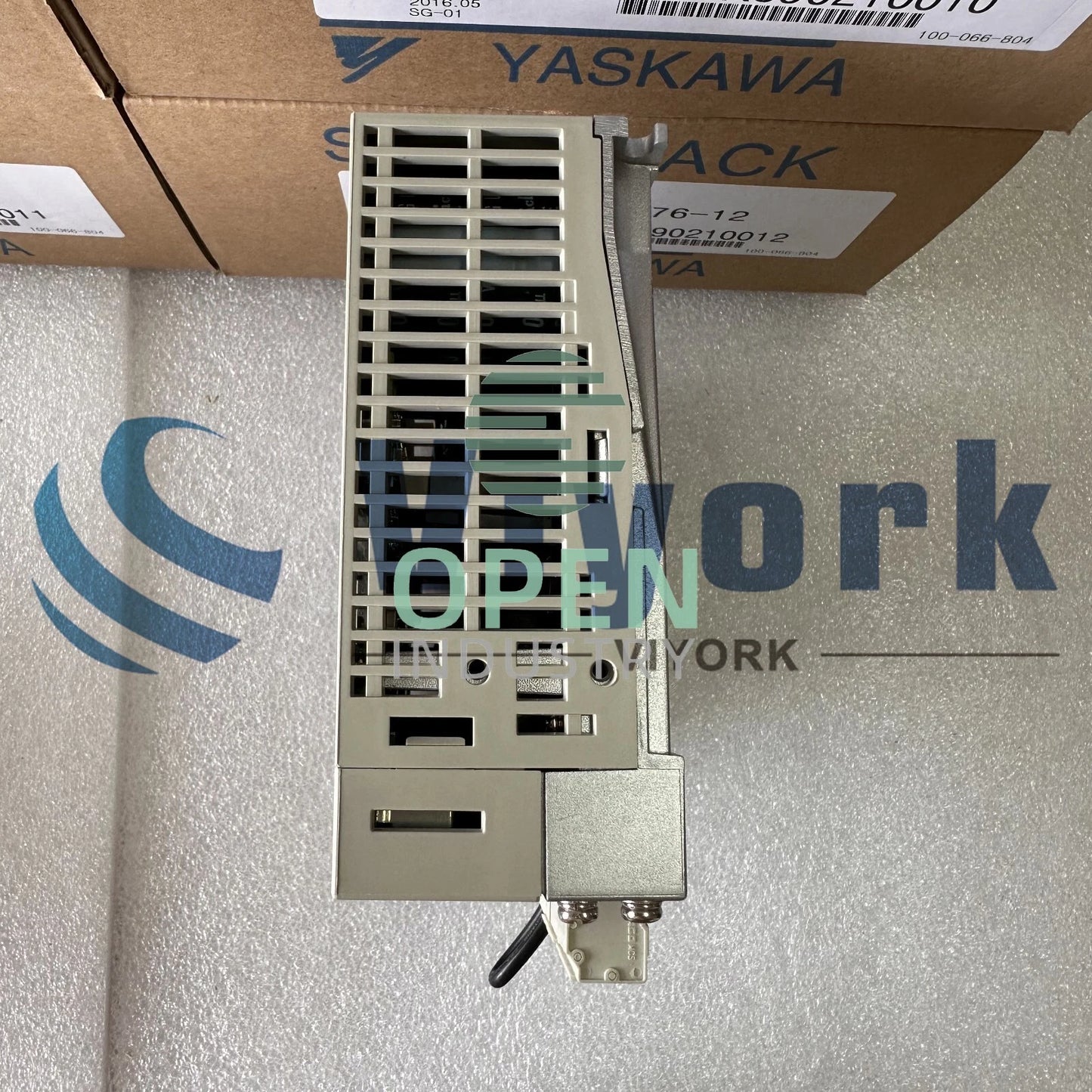 1PCS Yaskawa SGDH-01AE SERVO DRIVE 200-230V IN 0-230V 100W