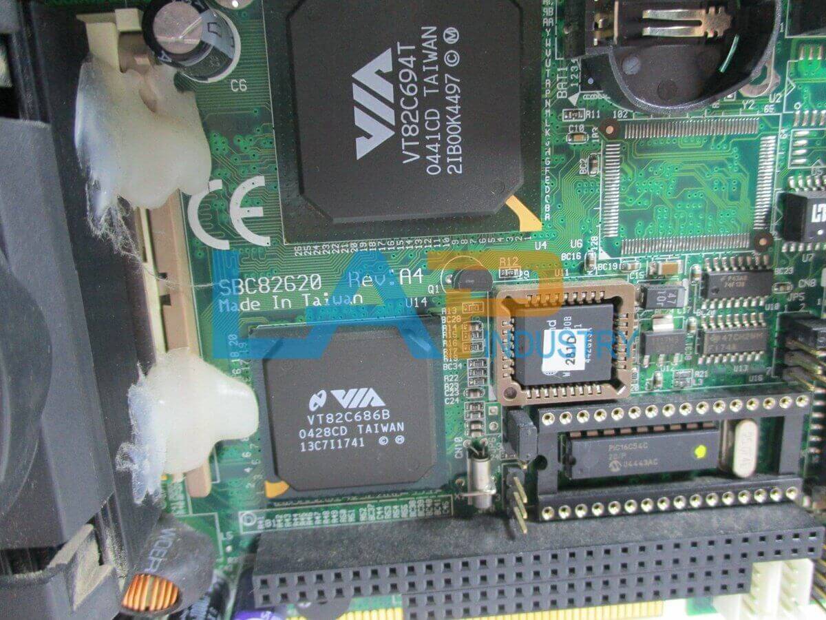 used 1PCS Axiomtek SBC82620 Rev:A4 (C) with Intel Pentium III 1.0 GHz, 128M Memory