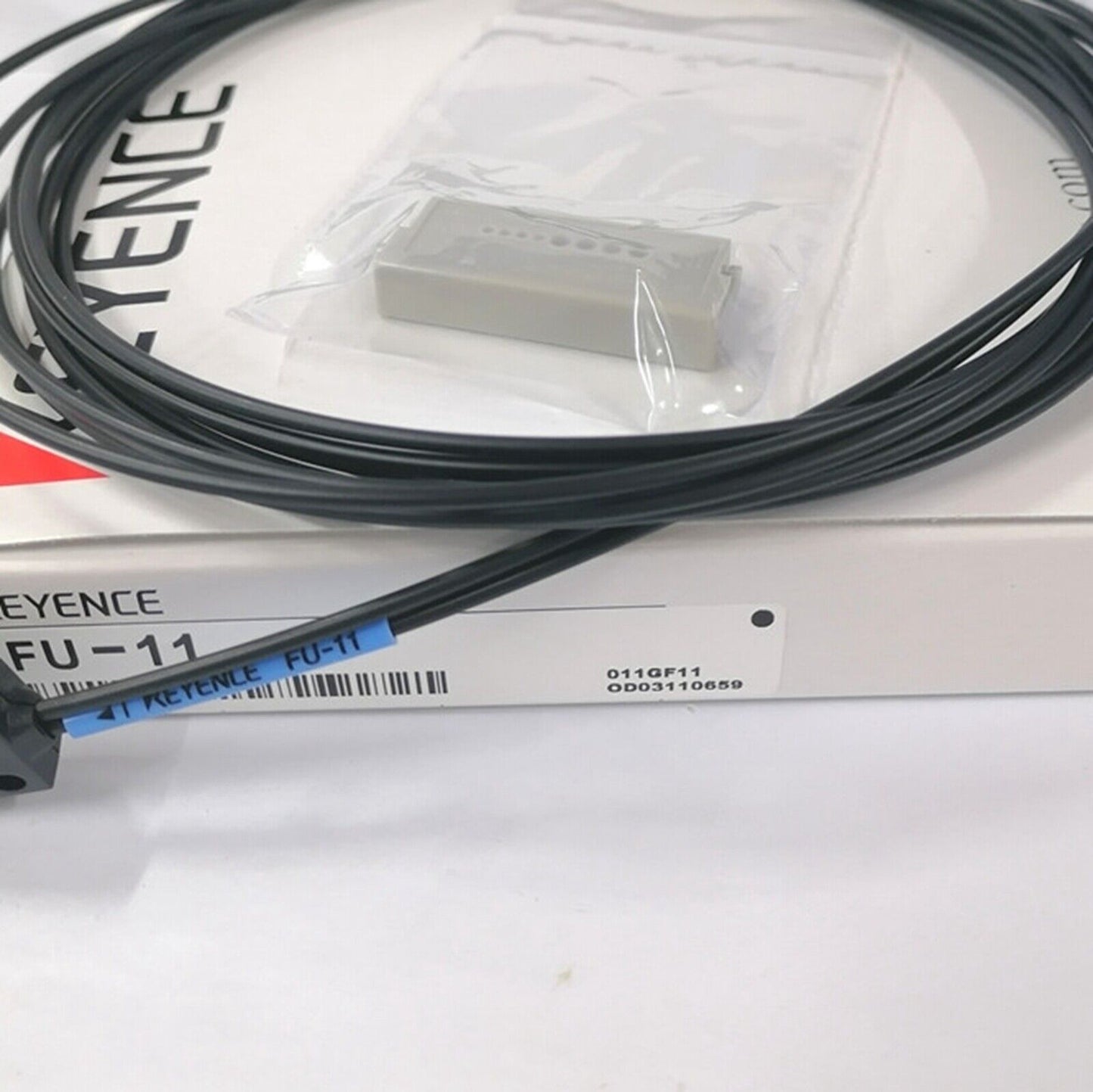 KEYENCE FU-11 Fiber Optic Sensor with Precision Measurement for High Performance Optical Sensor - KEYENCE