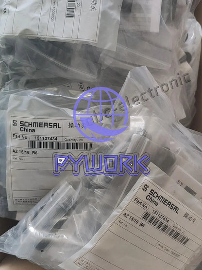 1PCS AZ15/16-B6 limit switch for schmersal