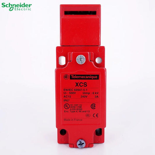 1PC  Schneider XCSA502 XCS-A502 Safety Limit Switch  Free Ship
