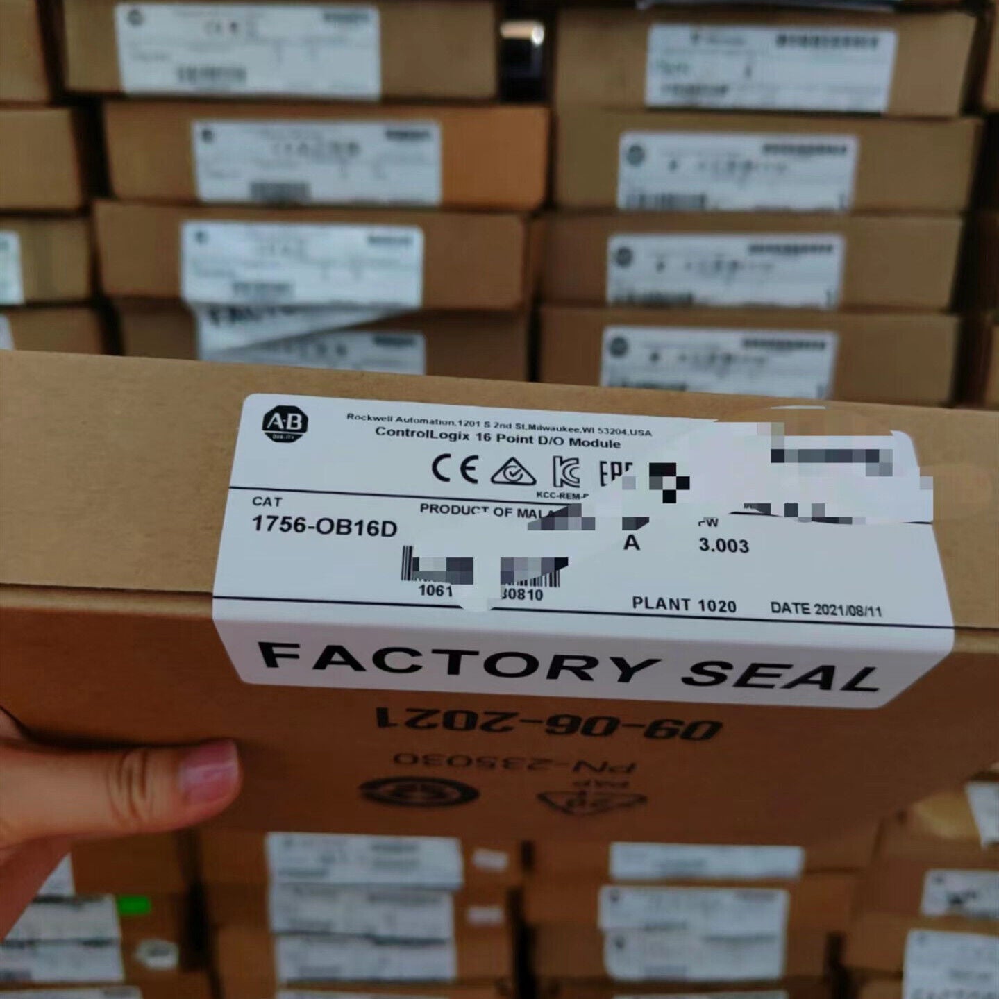 Sealed Allen-Bradley AB 1756-OB16D ControlLogix PLC DC Output Module - ALLEN-BRADLEY