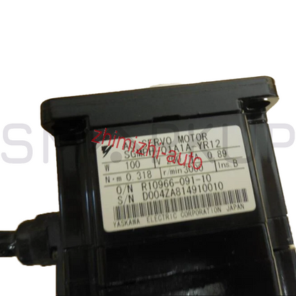 new  In Box YASKAWA SGMPH-01A1A-YR12 Servo Motor