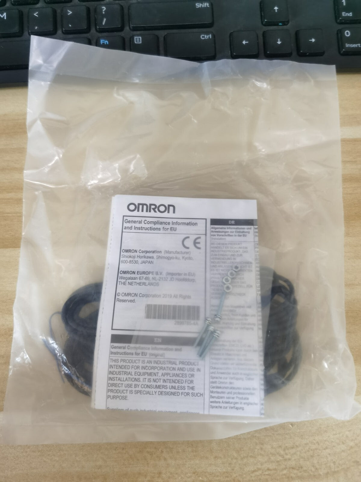 1PCS Omron E3T-ST21 E3TST21 2M Photoelectric Sensor - Free Shipping *TT
