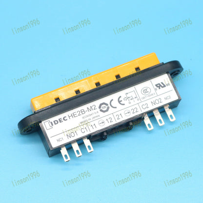 1PCS Robot Enable Switch Module IDEC HE2B-M2 Industrial Controller with 4-20MA Input Output - IDECCUBE