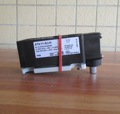 new 1PCS Eaton Moeller AT4/11-S/I/H AT4-11-S-I-H Position Switch - EATON MOELLER