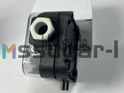 1PCS For DUNGS LGW3A2 The gas pressure switch Fast Ship