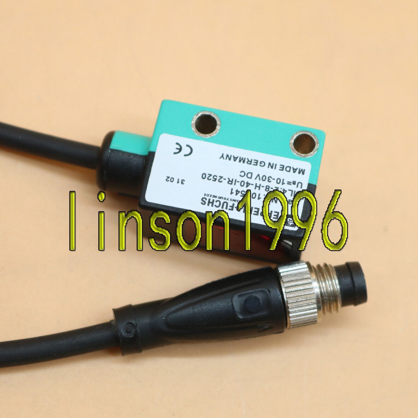 Pepperl+Fuchs ML4.2-8-H-40-IR-2520 Photoelectric Switch 1 year - High sensitivity, reliable performance, industrial and commercial use - PEPPERL+FUCHS