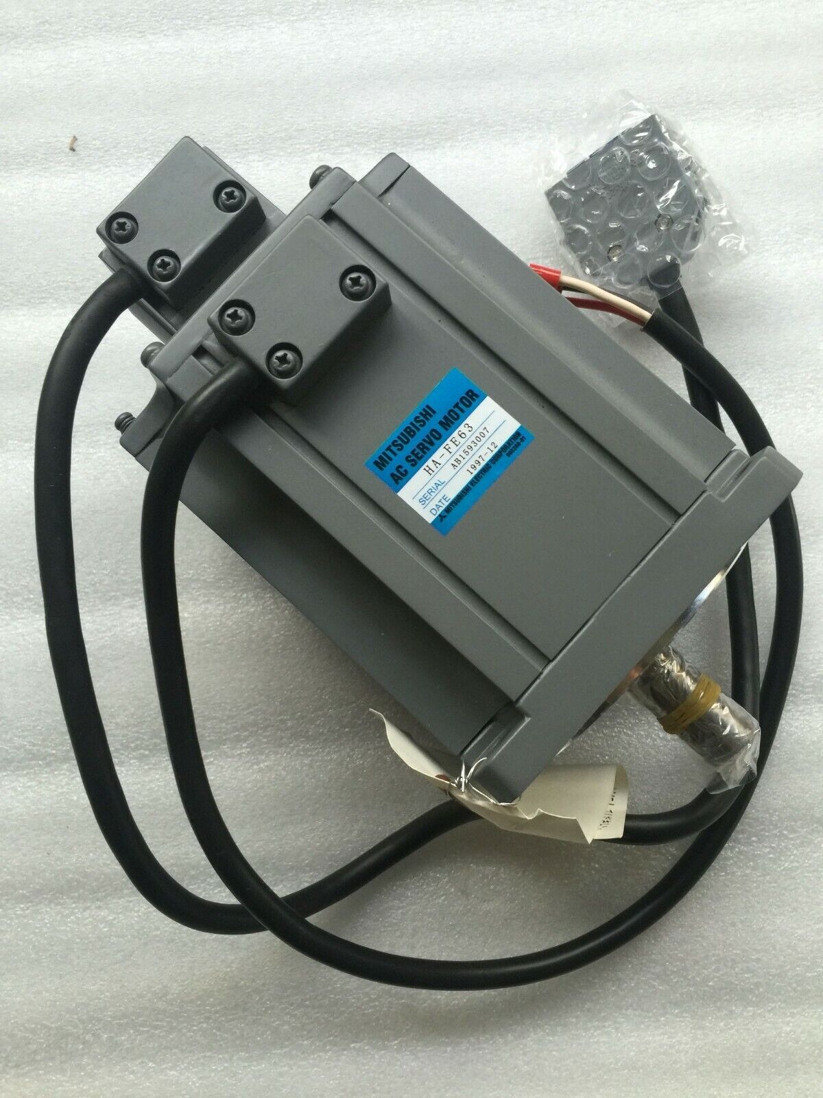new 1PC MITSUBISHI AC SERVO MOTOR HA-FE63 HAFE63 - MITSUBISHI