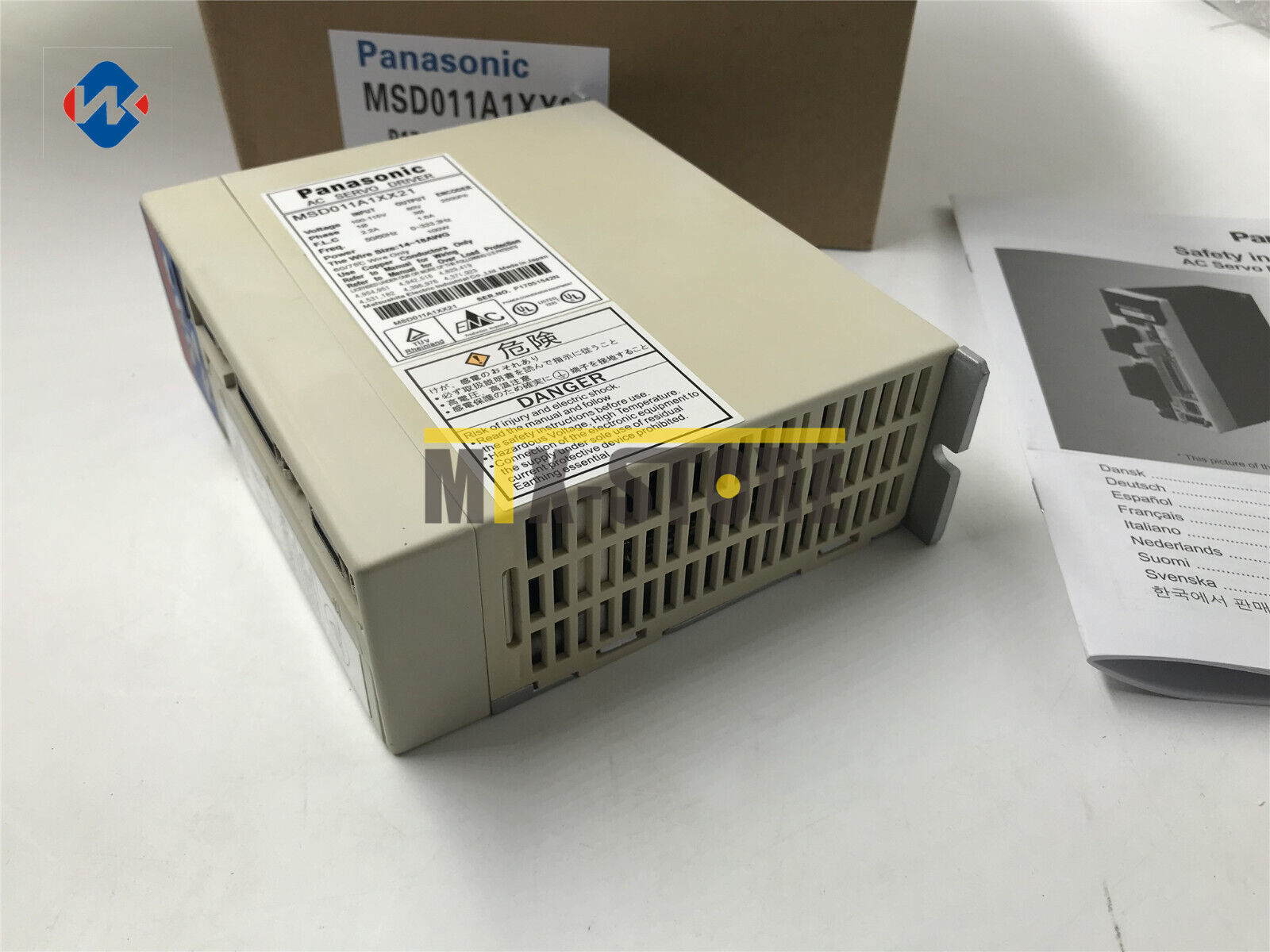 new 1PCS  Panasonic AC Servo Driver MSD011A1XX21