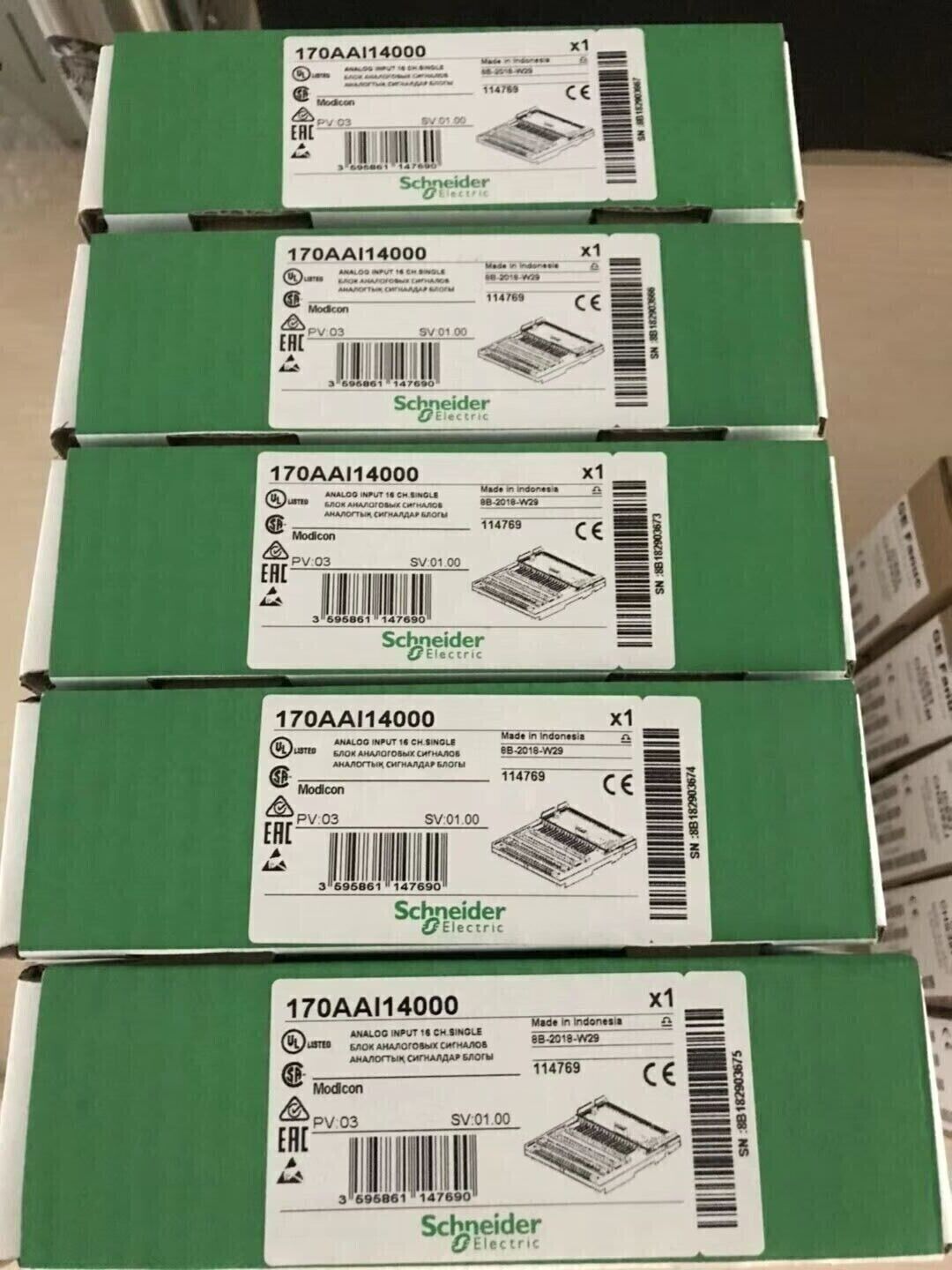 Schneider 170AAI14000 PLC Analog Input Module New In Box - SCHNEIDER