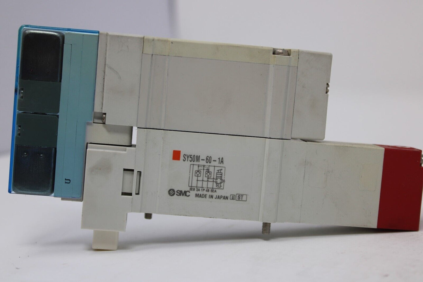 used SMC SY52-5U1 Solenoid W/SY50M-60-1A Spacer - SMC