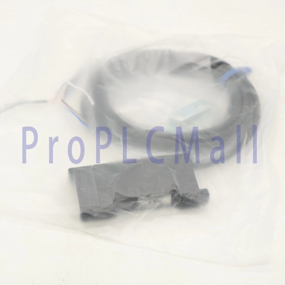 BANNER optical fiber sensor D12E2N6FP 1PCS