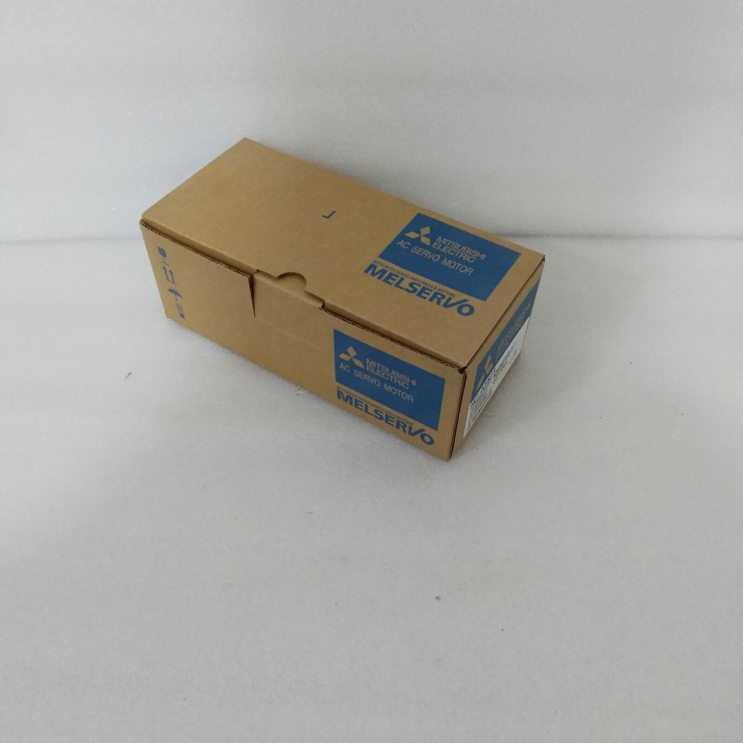 MITSUBISHI SERVO MOTOR HC-KFS23 - MITSUBISHI
