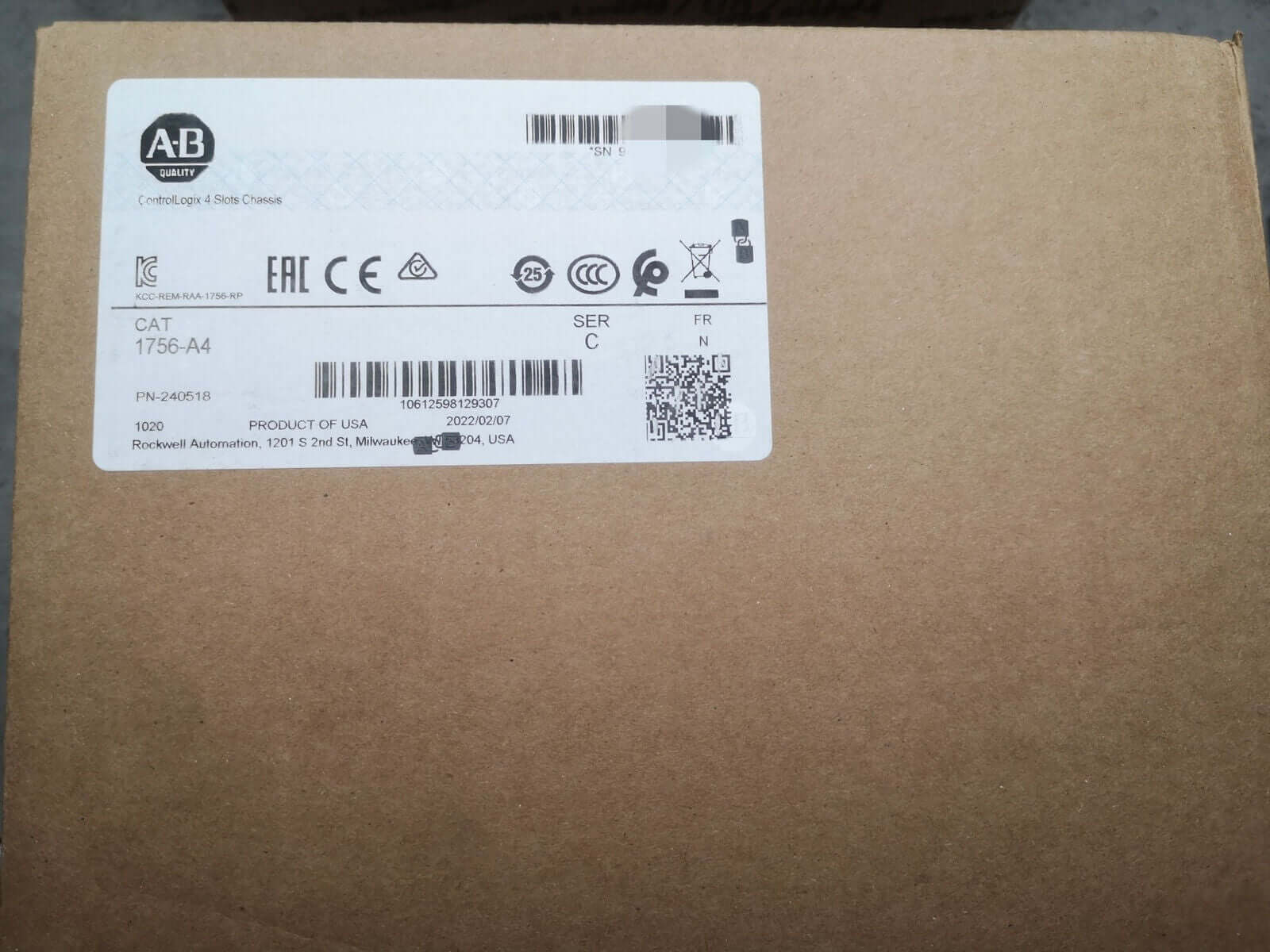 AB 1756-A4 4 Slots Chassis New Factory Sealed - AB COMPONENTS