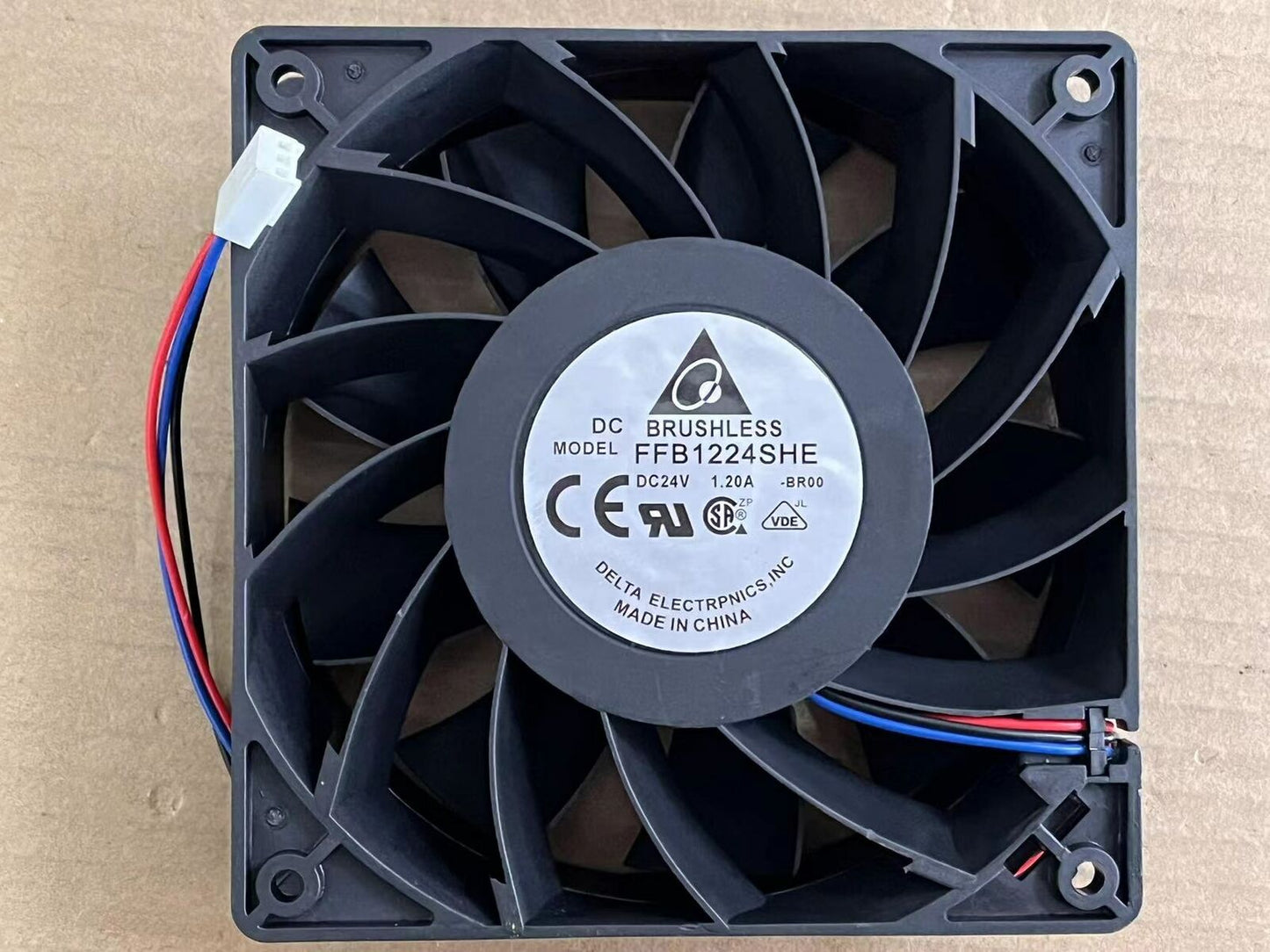new Delta FFB1224SHE-BROO 24V 1.20A large air volume inverter cooling fan 12038