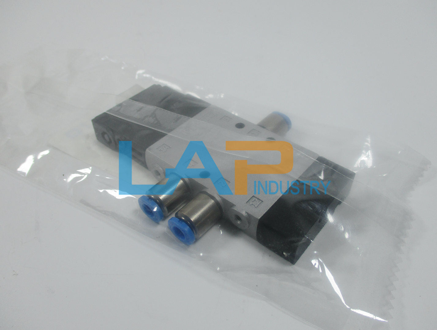 new 1PCS  For FESTO CPE10-M1BH-5L-QS-4 196882 Solenoid Valve