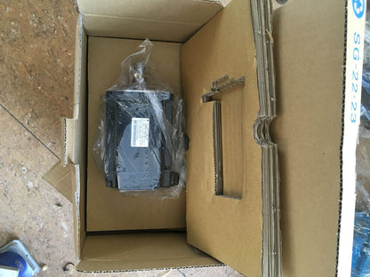YASKAWA AC SERVO MOTOR SGMAS-08ACA21 SGMAS08ACA21