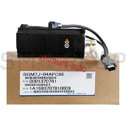 new  YASKAWA SGM7J-04AFC6E Servo Motor
