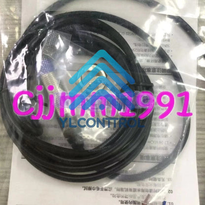1PC AUTONICS PRDT12-8DC Proximity switch