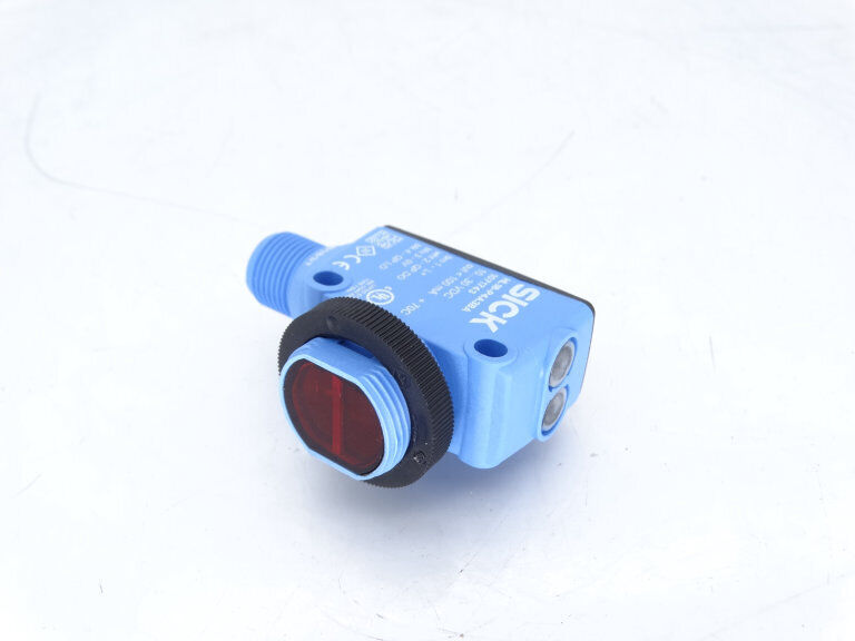 SICK HL18-P4A3BA Sensor with 18-bit resolution, 60-110°C temperature range, and high sensitivity for industrial applications - SICK