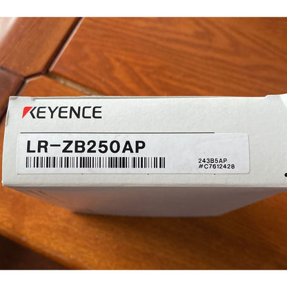 Keyence LR-ZB250AP Laser Sensor 1PC - KEYENCE