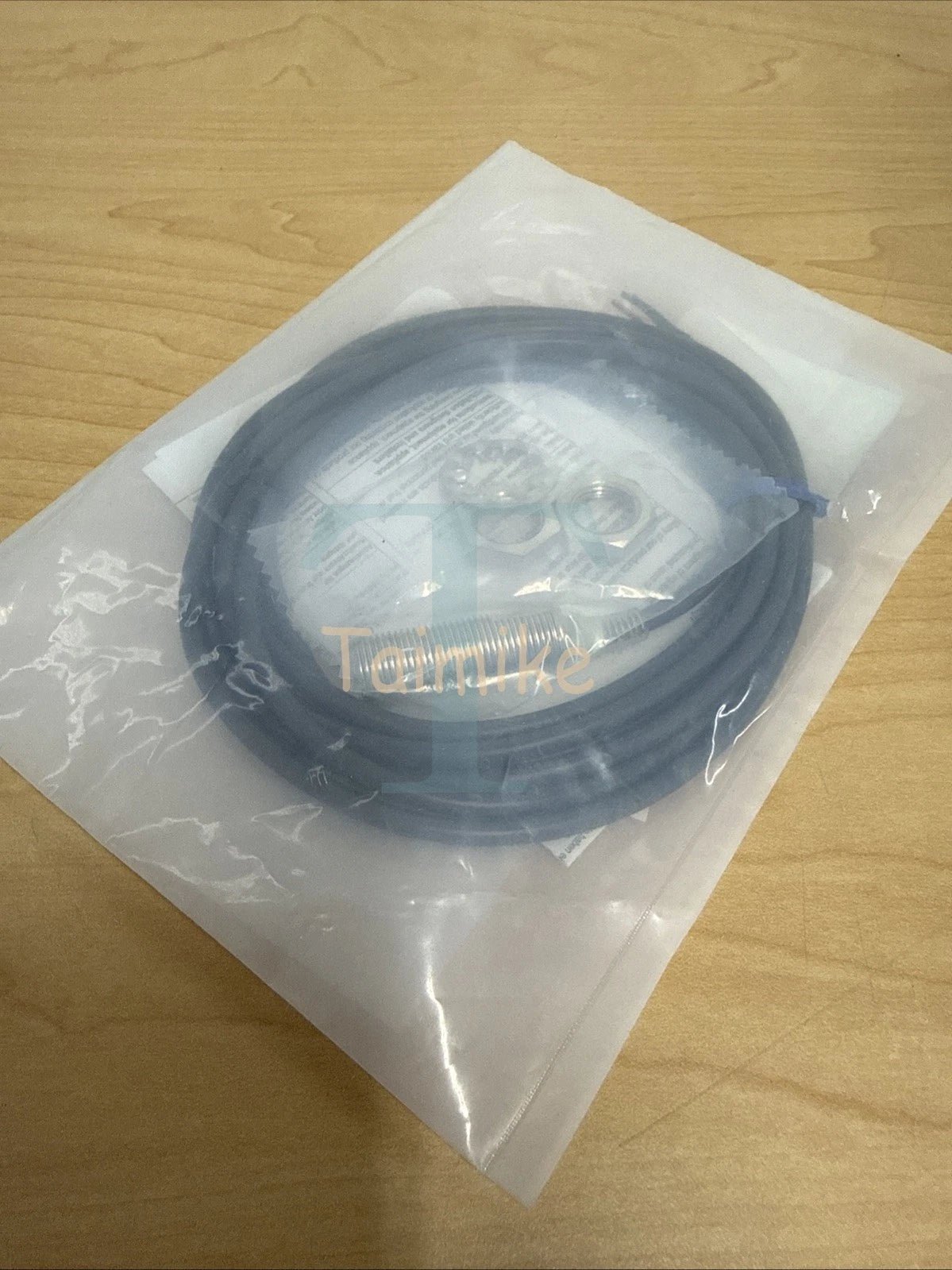 ! Omron E2E-X2E2-Z 2M Proximity Prox Sensor