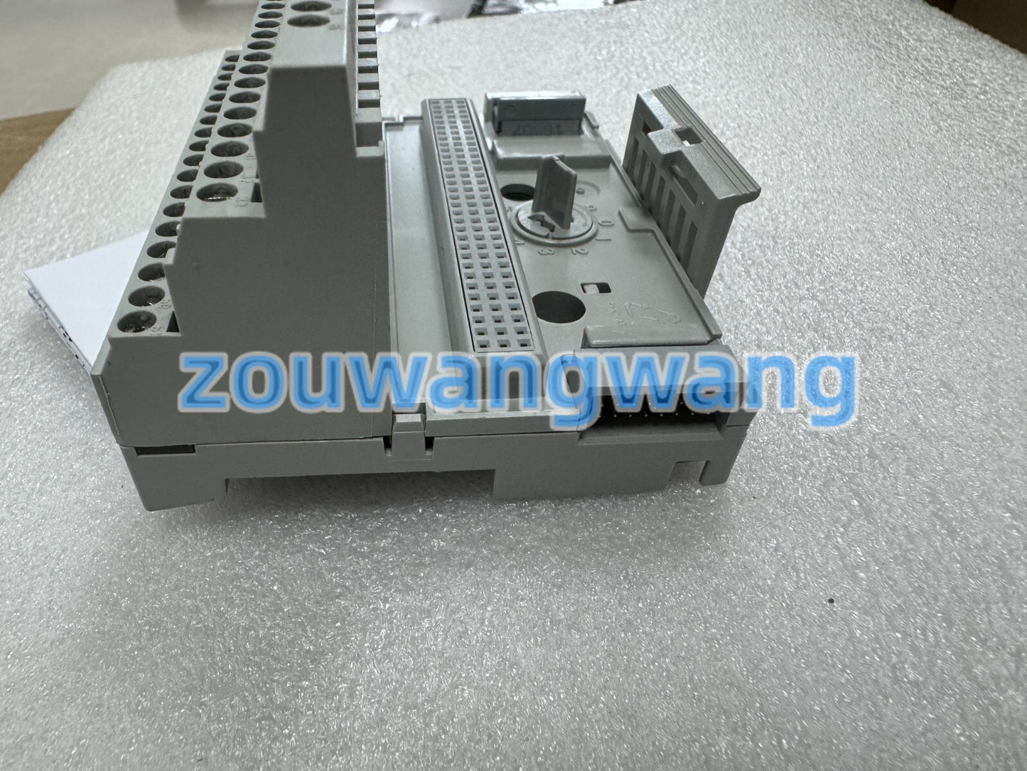 new  SEALED ALLEN BRADLEY 1794-TB3 TERMINAL BASE 1794TB3