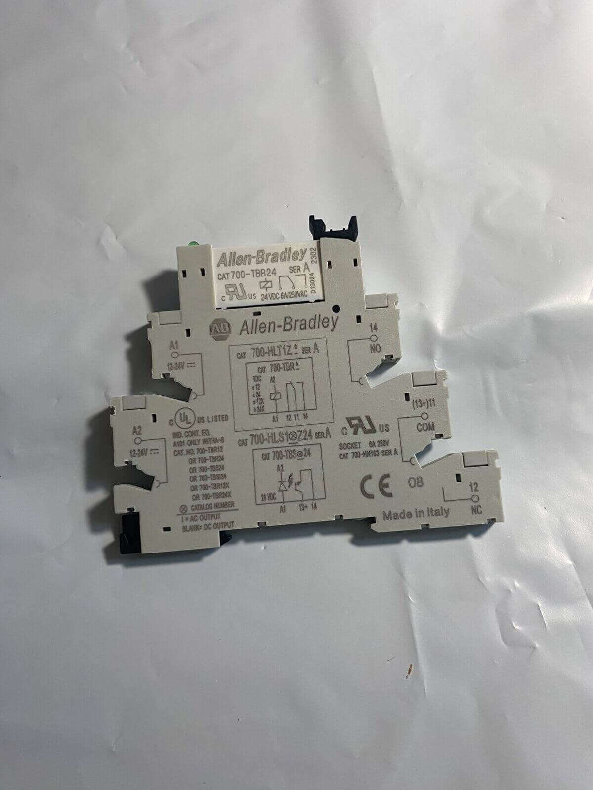 new 1PCS ALLEN BRADLEY 700-HLT1Z24 TERMINAL BLOCK RELAY WITH 700-TBR24 RELAY - ALLEN BRADLEY
