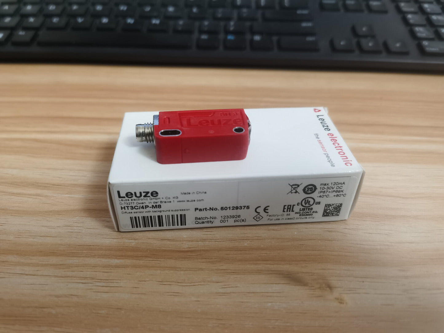 1PC  LEUZE  HT3C/4P-M8  PHOTOELECTRIC SENSOR IN BOX