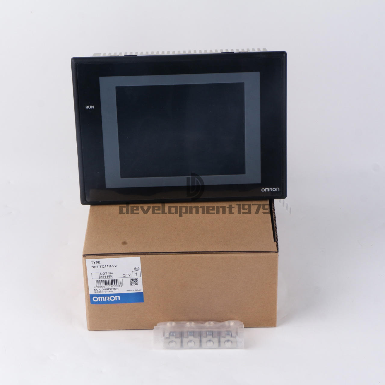 new 1PCS Omron Touch Screen NS5-TQ11B-V2 NS5TQ11BV2 - OMRON