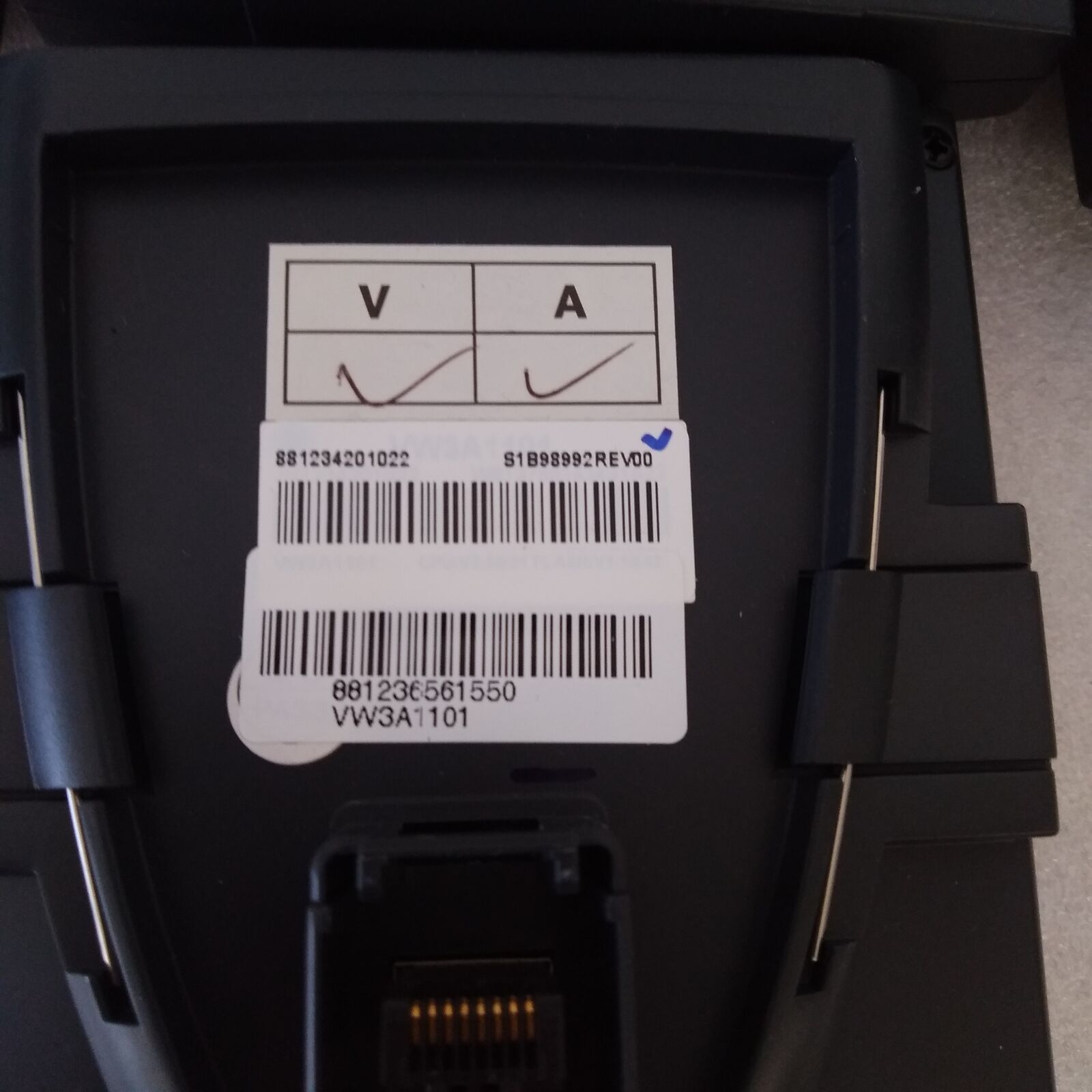 new Sent within 24 hours model VW3A1101 - SENT PRODUCTS