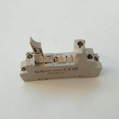 OMRON P2RF-05-E Relay Socket - 50pcs/pack, New In Box - OMRON