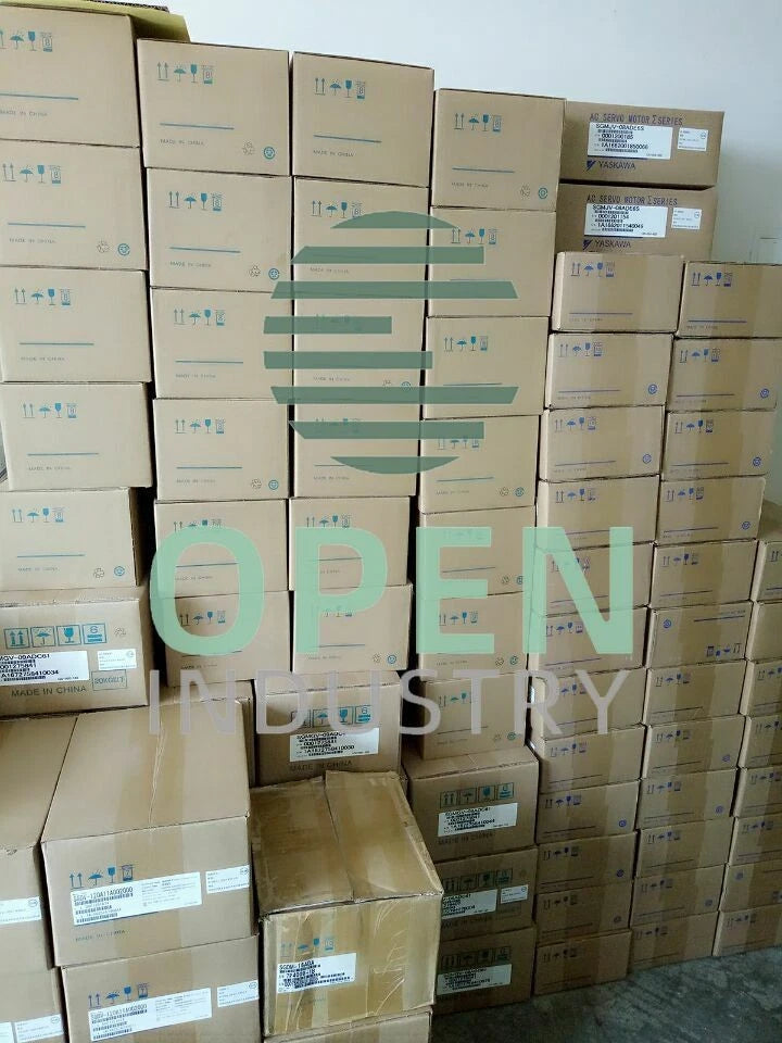 1PCS Yaskawa SGDH-04AE SERVO DRIVE SIGMA SERIES 200-230VAC 50/60HZ
