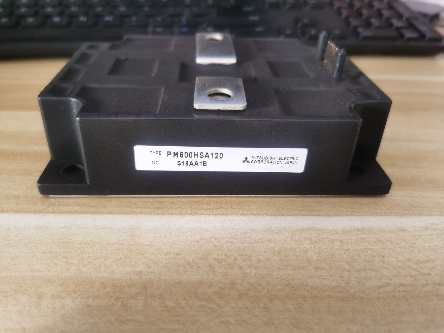 1PCS Mitsubishi Module PM600HSA120 Free Shipping