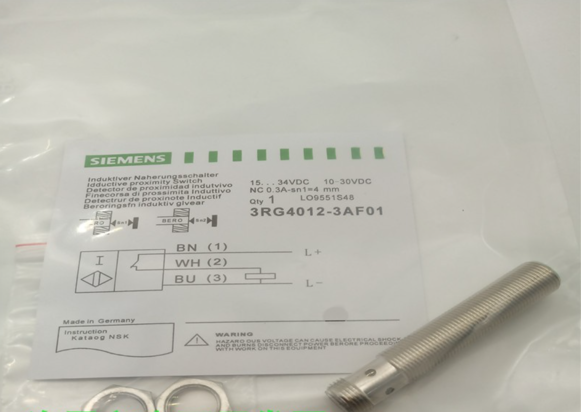 new 1PCS For 3RG4012-3AF01 Proximity Switch - OMRON