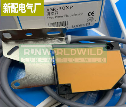 1PCS  For FOTEK diffuse photoelectric sensor A3R-30XP