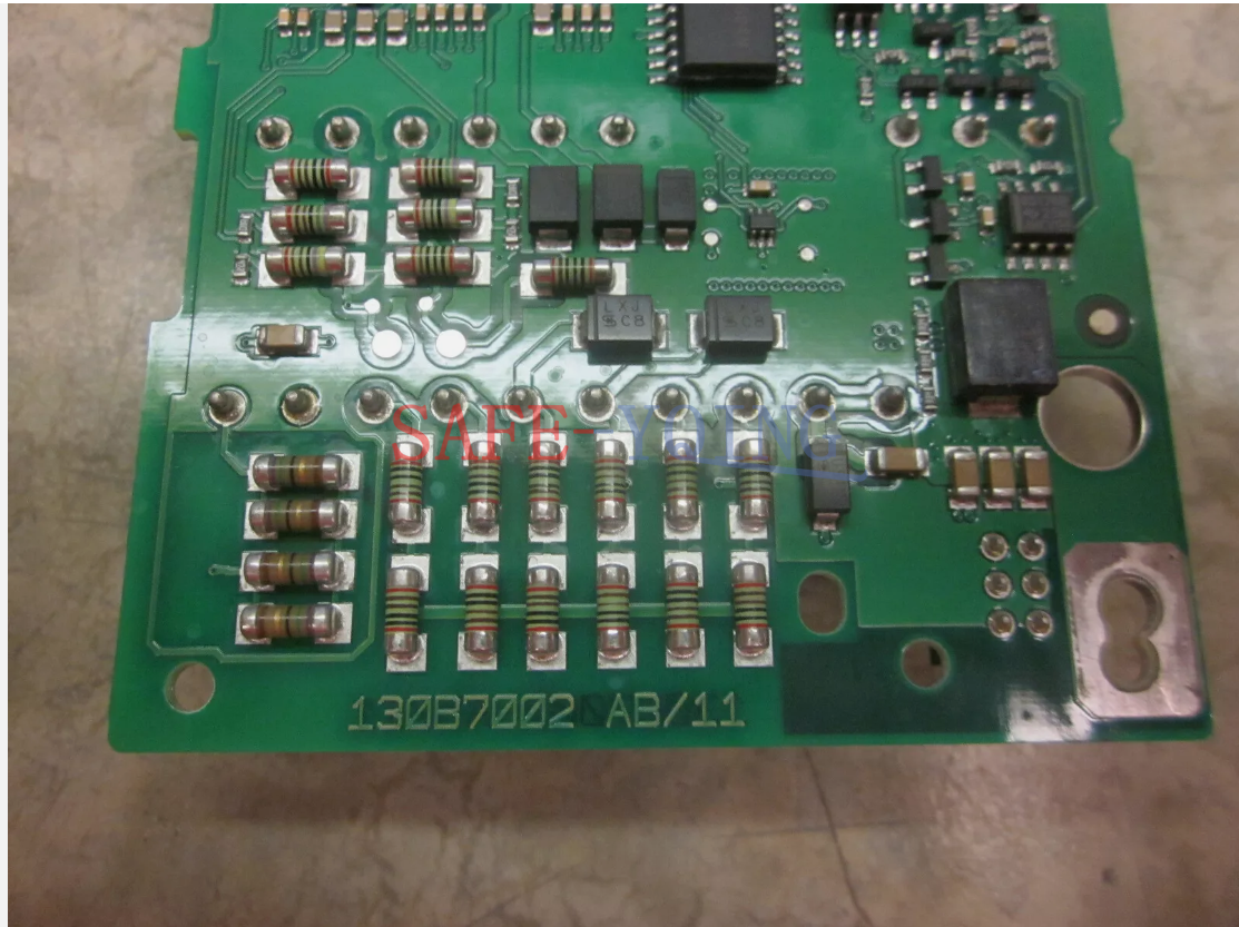 used 1PC Danfoss FC302 Inverter Board 130B7002 - DANFOSS